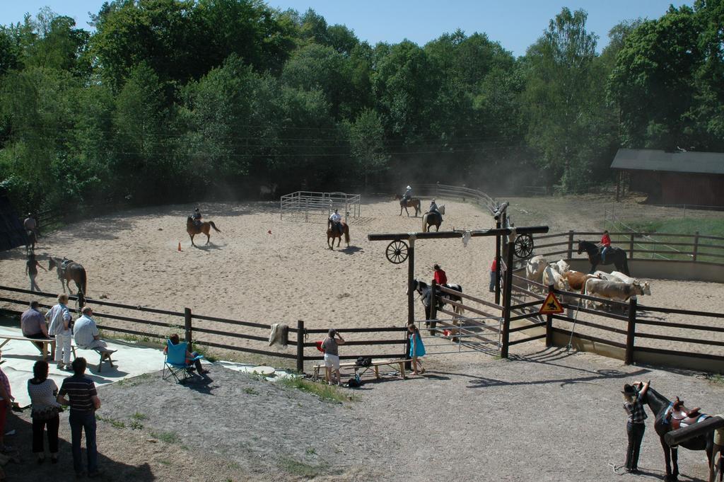 J A Ranch Bed & Breakfast Stromsnasbruk 외부 사진
